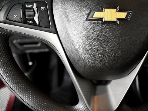 Used 2021 Chevrolet Spark LT image 21