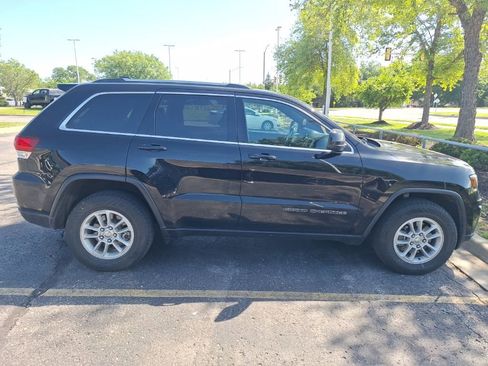 Used 2020 Jeep Grand Cherokee Laredo w/ Security & Convenience Group AWD/4WD image 5