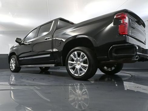 Used 2023 Chevrolet Silverado 1500 High Country w/ High Country Premium Package image 60