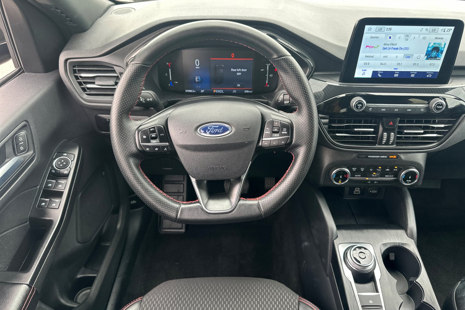 Used 2025 Ford Escape ST-Line AWD/4WD image 14