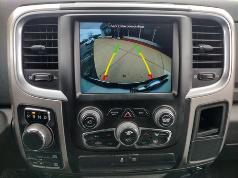 Used 2019 RAM 1500 Classic SLT AWD/4WD image 5