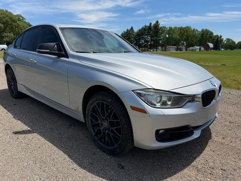 Used 2013 BMW 335i xDrive Sedan AWD/4WD image 3
