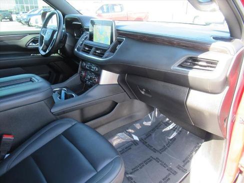 Certified 2024 Chevrolet Suburban Z71 w/ Off-Road Capability Package AWD/4WD image 12