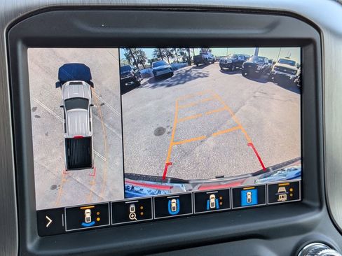 Used 2022 GMC Sierra 2500 Denali w/ Denali Ultimate Package image 21