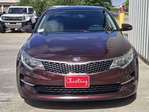 Used 2018 Kia Optima EX w/ Premium Package FWD image 2