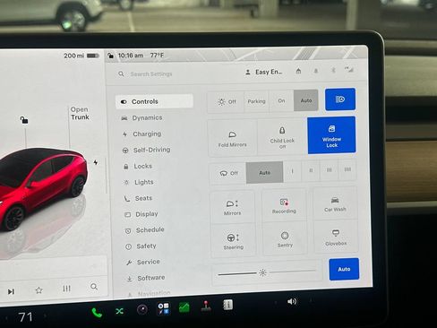 Used 2024 Tesla Model Y Long Range AWD/4WD image 8