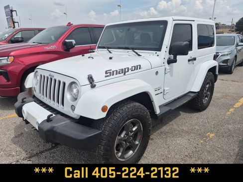 Used 2016 Jeep Wrangler Sahara w/ Connectivity Group AWD/4WD image 4
