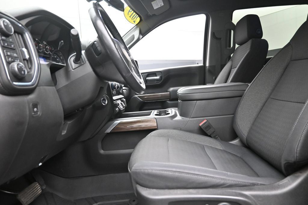 Used 2019 Chevrolet Silverado 1500 RST AWD/4WD image 16