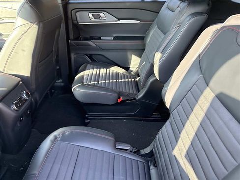 New 2026 Ford Explorer ST-Line w/ ST-Line Street Pack image 19