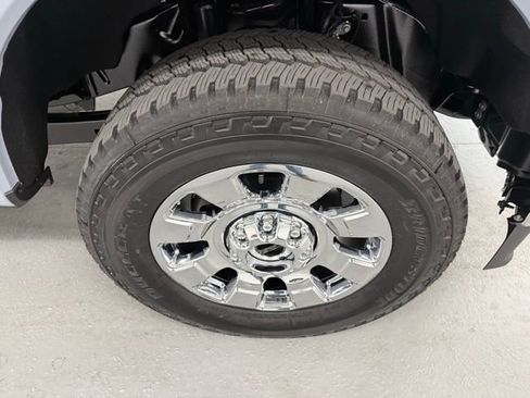 New 2026 Ford F250 Lariat w/ Lariat Premium Package image 5