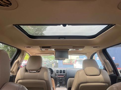 Used 2012 GMC Acadia Denali AWD/4WD image 12