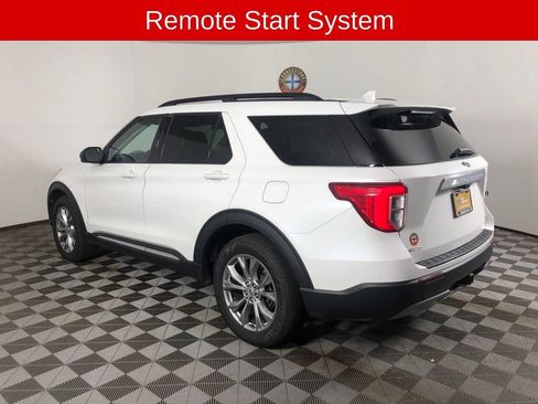 Used 2023 Ford Explorer XLT w/ Equipment Group 202A AWD/4WD image 18