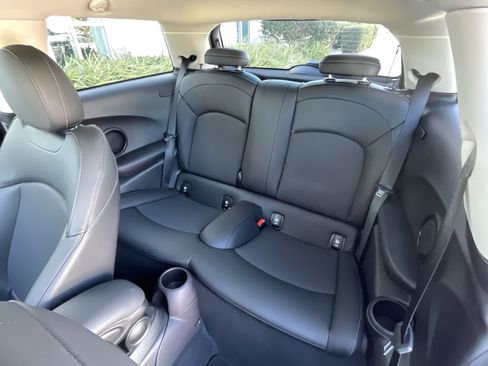 Used 2022 MINI Cooper S image 21