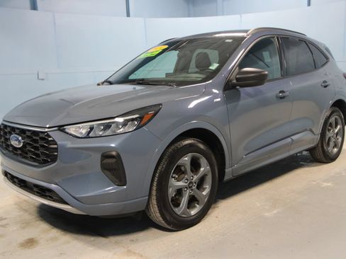 Used 2024 Ford Escape ST-Line w/ Tech Pack #1 AWD/4WD image 24