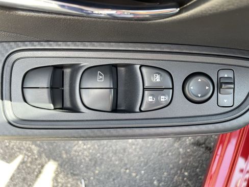 Certified 2025 Nissan Versa SV w/ Trunk Package image 20