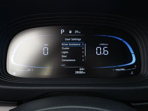 Used 2025 Hyundai Venue SEL FWD image 39