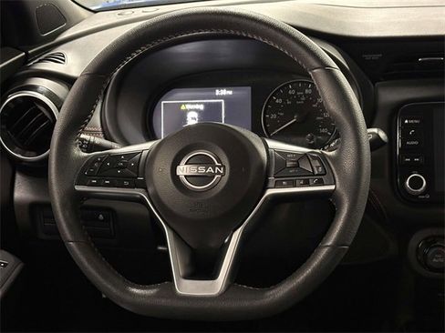 Used 2024 Nissan Kicks SR w/ SR Premium Package image 18
