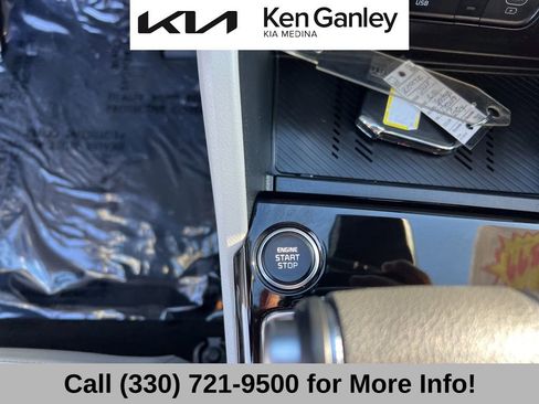 Certified 2025 Kia Sportage EX image 36