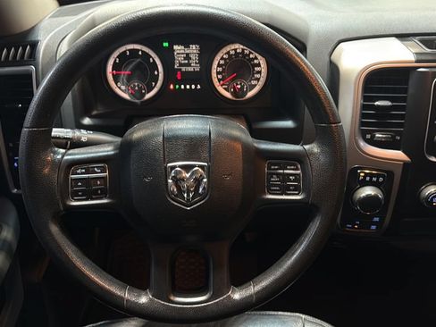 Used 2016 RAM 1500 Classic SLT AWD/4WD image 15