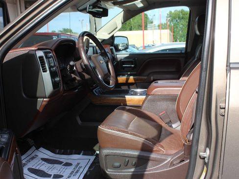 Used 2014 Chevrolet Silverado 1500 High Country w/ High Country Premium Package AWD/4WD image 10