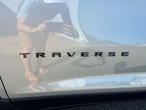 New 2026 Chevrolet Traverse Z71 w/ Enhanced Driving Package AWD/4WD image 32