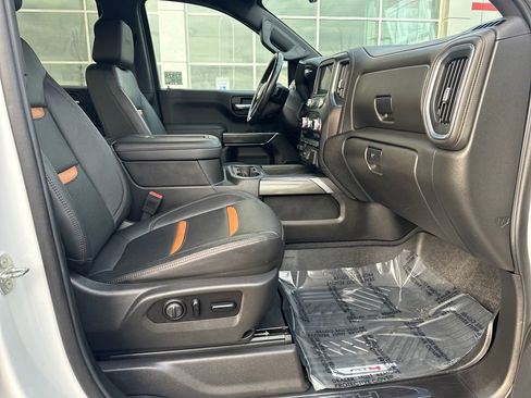 Used 2020 GMC Sierra 1500 AT4 image 17