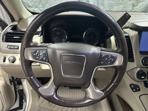 Used 2019 GMC Yukon Denali w/ Denali Ultimate Package AWD/4WD image 20