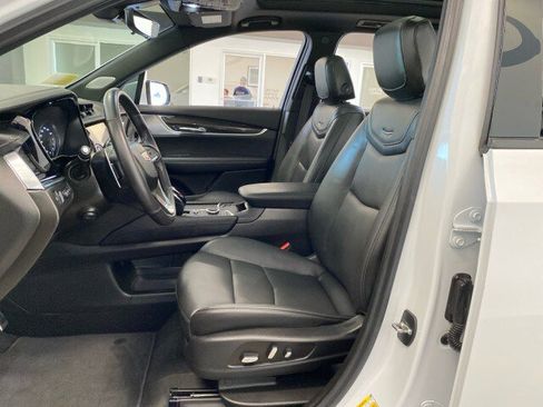 Used 2023 Cadillac XT6 Sport w/ LPO, ONYX Package AWD/4WD image 16
