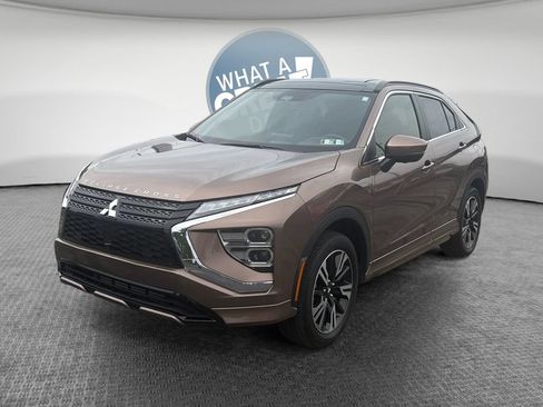 Used 2023 Mitsubishi Eclipse Cross SEL AWD/4WD image 8