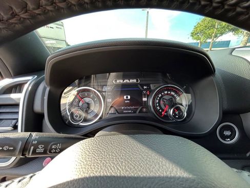 Used 2022 RAM 1500 Big Horn AWD/4WD image 43