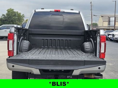 Used 2022 Ford F250 Platinum image 8