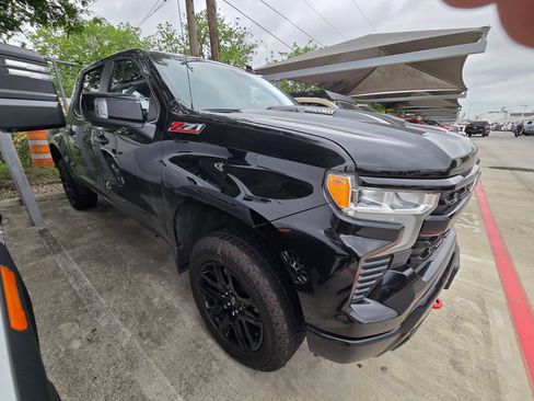 Certified 2024 Chevrolet Silverado 1500 LT Trail Boss w/ LT Trail Boss Premium Package AWD/4WD image 9