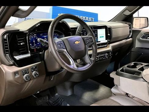 Certified 2024 Chevrolet Silverado 1500 LT w/ Z71 Off-Road Package image 17