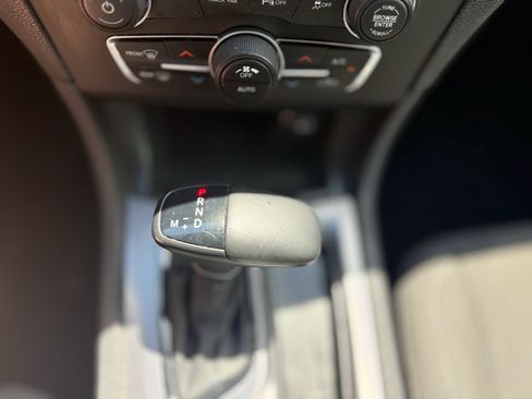 Used 2019 Dodge Charger R/T w/ Blacktop Package RWD image 36