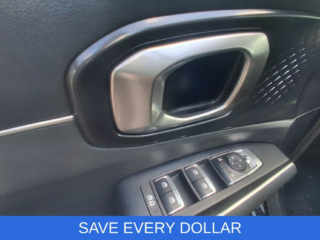 Used 2026 Kia Sorento S FWD image 11