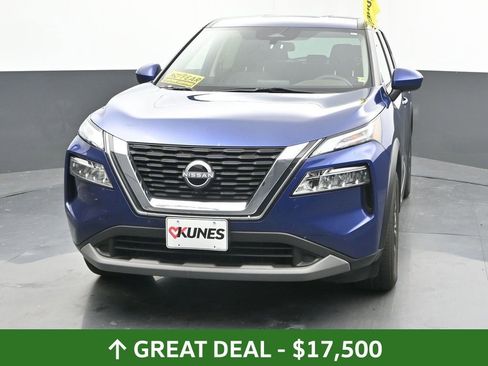 Used 2023 Nissan Rogue SV image 5