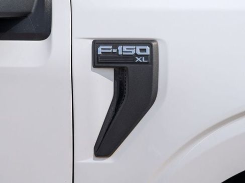 Used 2022 Ford F150 XL w/ Trailer Tow Package image 8