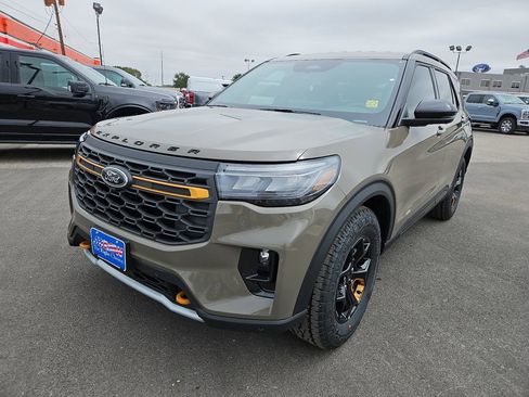 New 2026 Ford Explorer Tremor AWD/4WD image 4