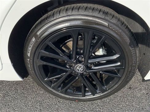 Used 2025 Toyota Camry SE image 33