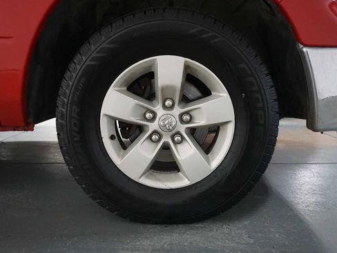 Used 2018 RAM 1500 Classic SLT w/ Luxury Group image 11