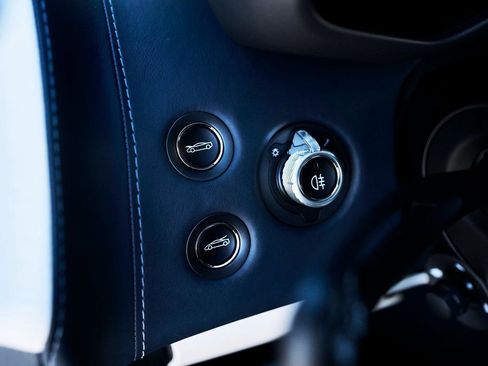 Used 2022 McLaren GT RWD image 46