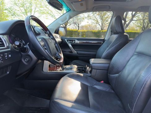 Used 2015 Lexus GX 460 w/ Premium Package AWD/4WD image 15