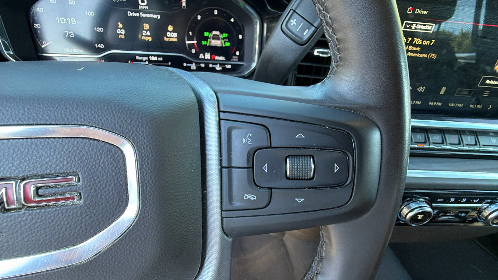 Used 2025 GMC Sierra 1500 SLT AWD/4WD image 28