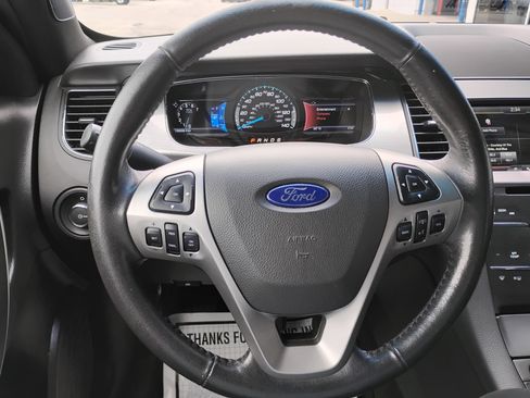 Used 2015 Ford Taurus SEL w/ Equipment Group 201A FWD image 9