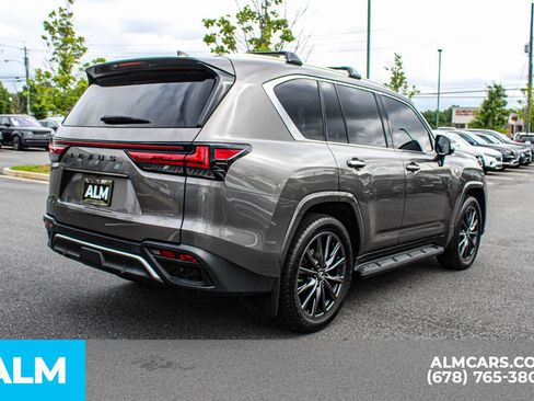 Used 2023 Lexus LX 600 F Sport w/ Accessory Package (Z1) AWD/4WD image 5