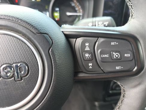 Used 2025 Jeep Wrangler Unlimited Sport S 4xe w/ Convenience Group AWD/4WD image 7