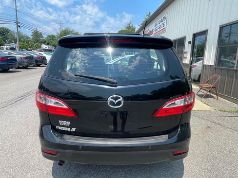 Used 2014 MAZDA MAZDA5 Touring w/ Moonroof & Audio Package FWD image 5