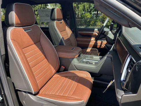 New 2025 GMC Sierra 3500 Denali Ultimate image 65