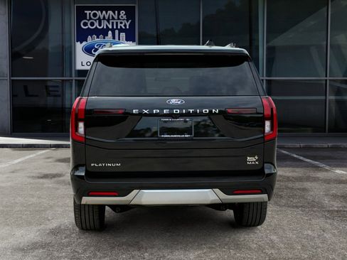 Used 2025 Ford Expedition Max Platinum w/ Driver's Package AWD/4WD image 4