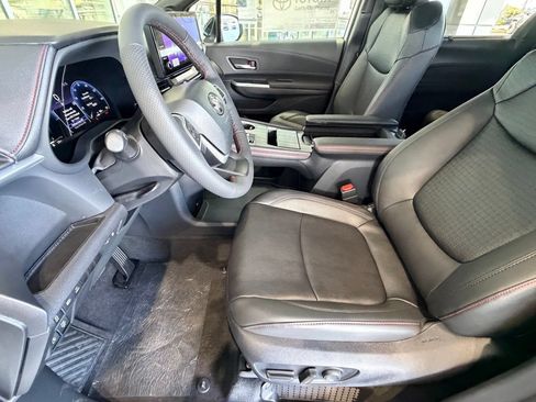 New 2026 Toyota Sienna XSE FWD image 17